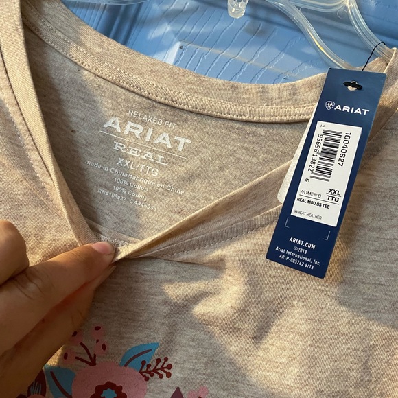 Ariat tee - Picture 3 of 5